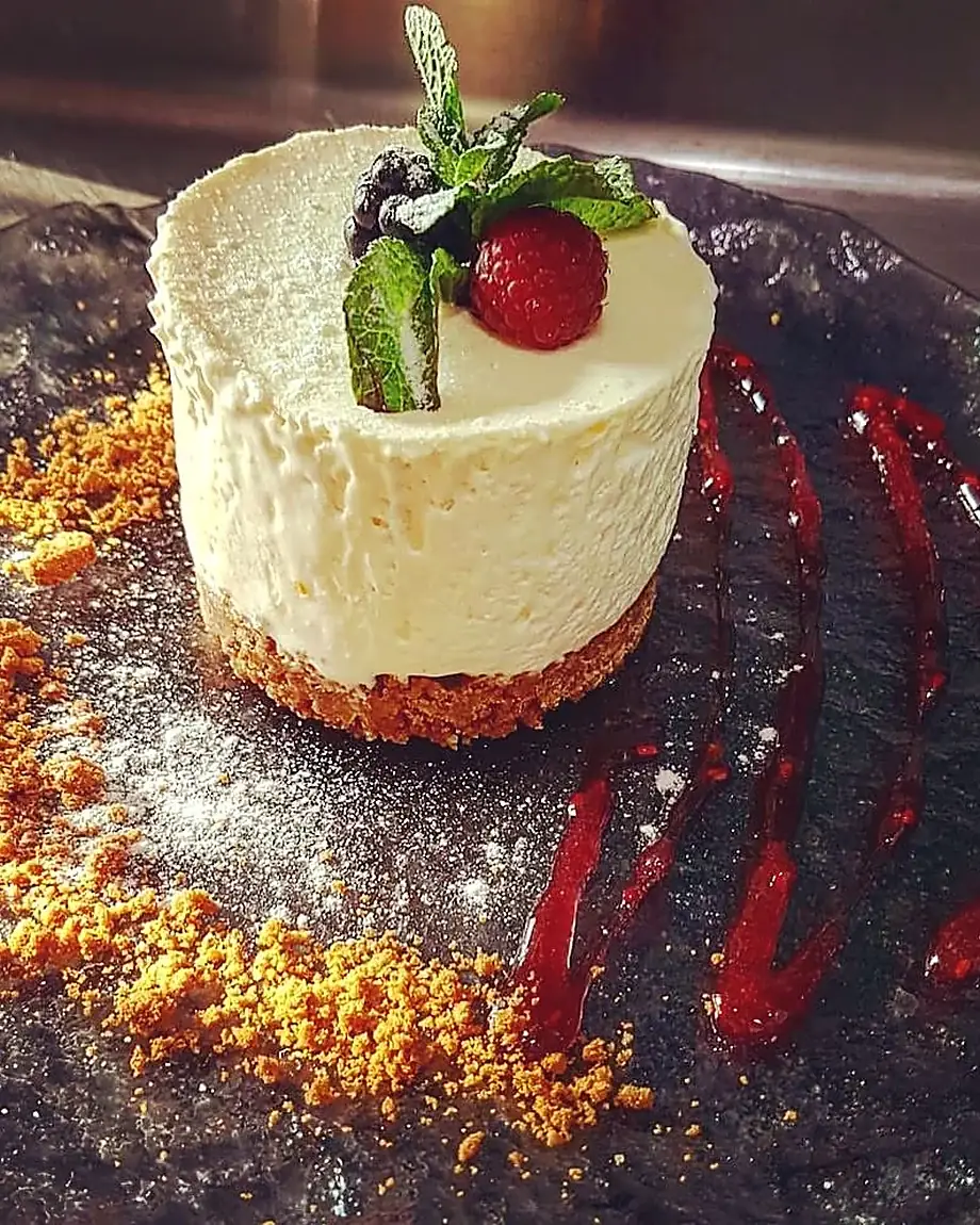 Tarta casera con frutos rojos de El Galeon